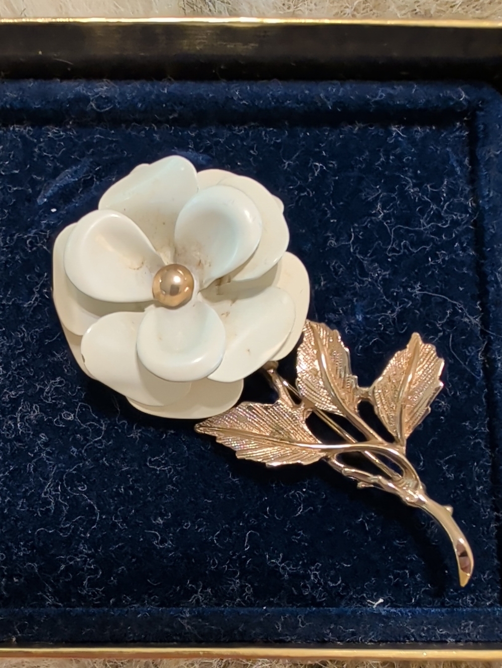 Vintage Large Avo 1972 "Snow Flower" Brooch, With Creamy White Enamel Petals, 3"